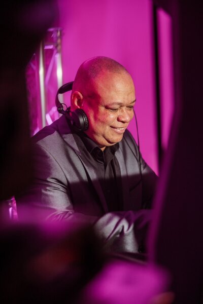 DJ Franklyn: Kontakt per Telefon, E-Mail, WhatsApp