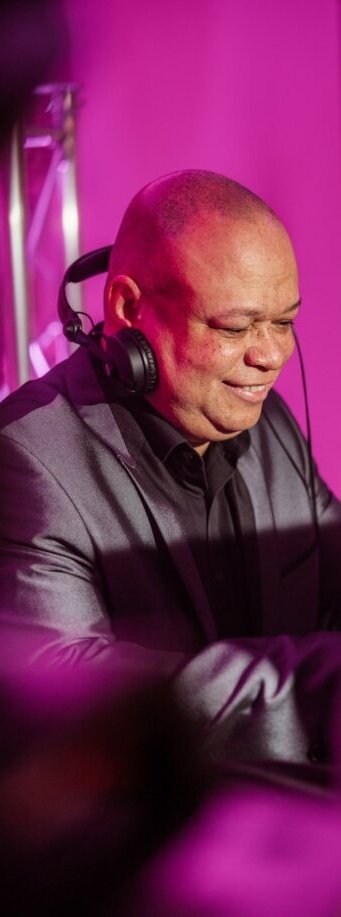 DJ Franklyn: Kontakt per Telefon, E-Mail, WhatsApp